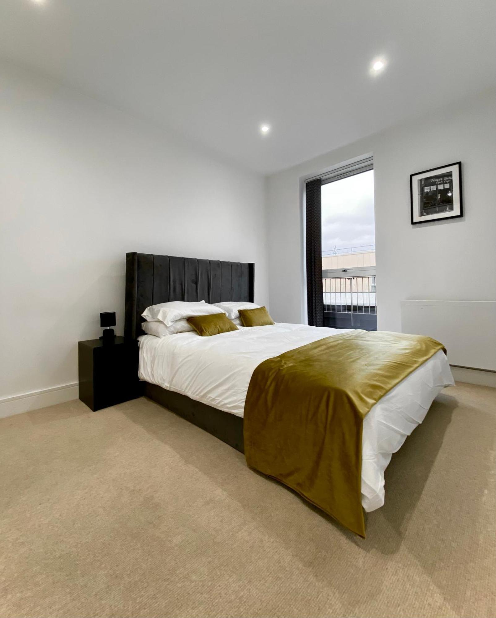Spacious 2 Bedroom Penthouse Retreat London Exteriör bild